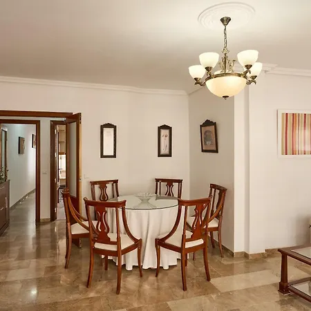 5 Caballeros Tercero Apartment